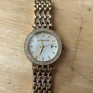 Michael Kors. Quartz movement,New 1 year warranty on Battery